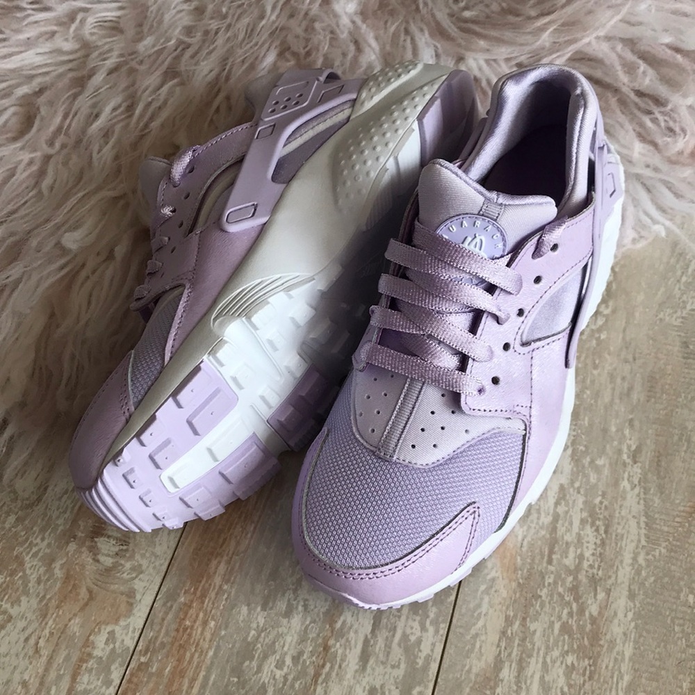 NWT Nike Huarache Run Rare - Picture 5 of 7
